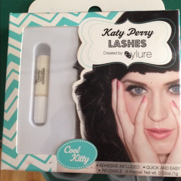 Katy perry fake lashes