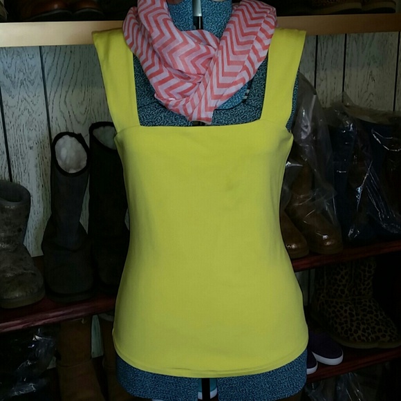 Yellow Cache Top