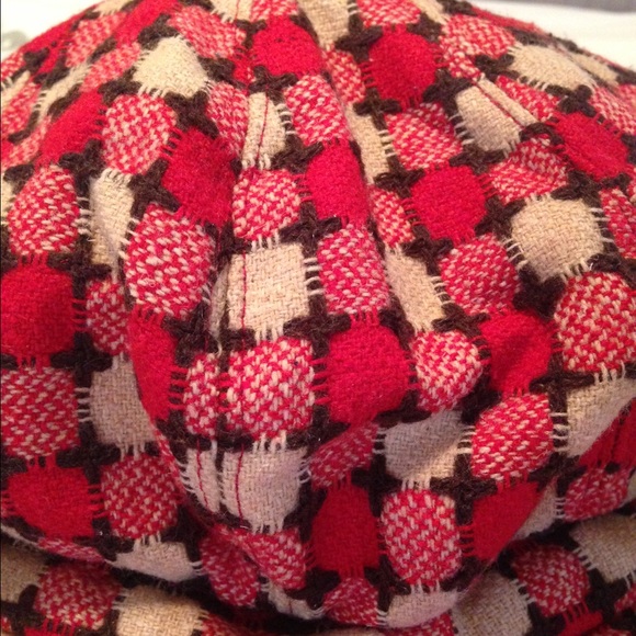 Stylish hat! - Picture 3 of 4