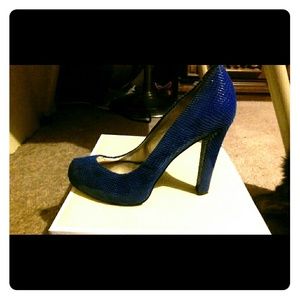 High heel shoe