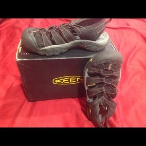 Ladies walking shoes