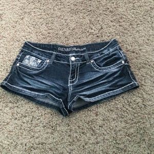 Love Culture shorts size Medium