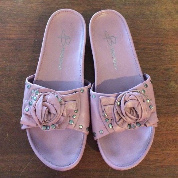 B Makowsky Lavender Sandals