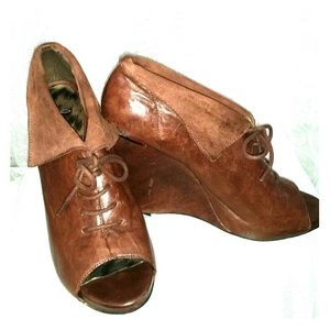 Sam Edelman Rustic Leather Bootie