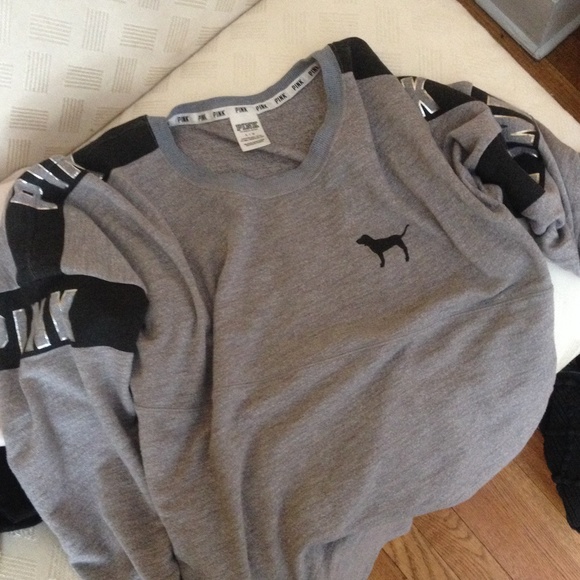 PINK Victoria's Secret Sweaters - Pink oversized sweatshirt