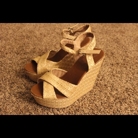 Forever 21 straw wedges