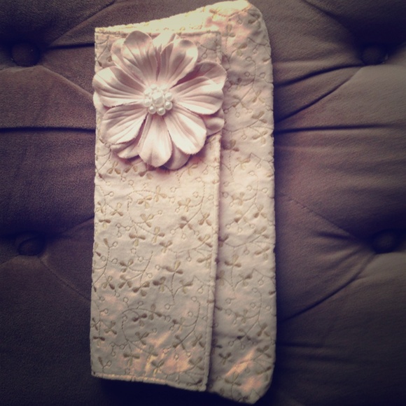 Gap light pink clutch used once flash sale - Picture 1 of 3