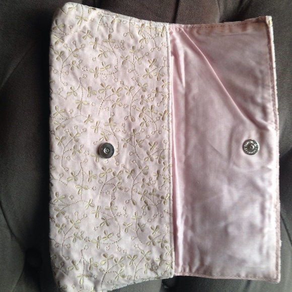 Gap light pink clutch used once flash sale - Picture 2 of 3