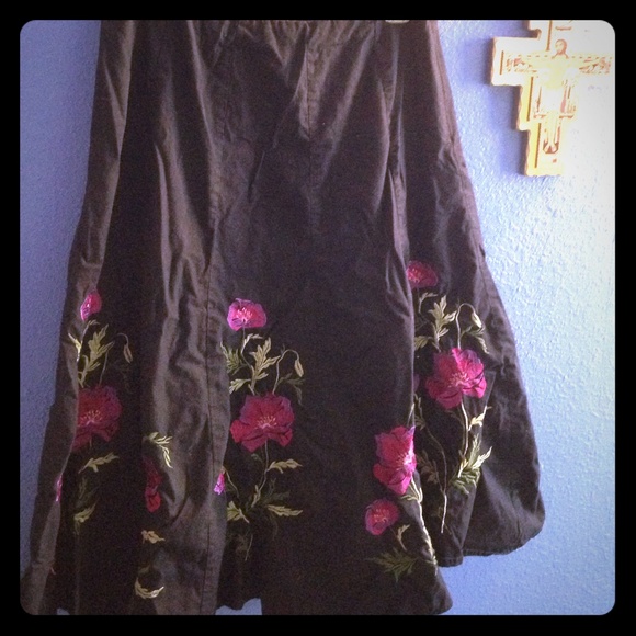 Fun nineties A-line flower detail skirt