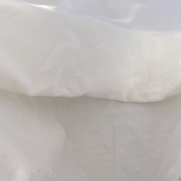White T - Picture 3 of 4