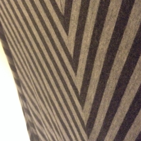 Striped maxi skirt - Picture 2 of 3