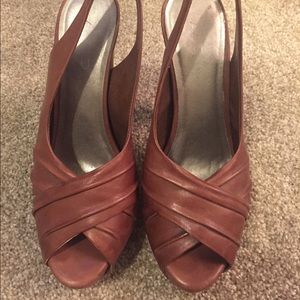 Aldo tan peep-toe heel Sz 7.5