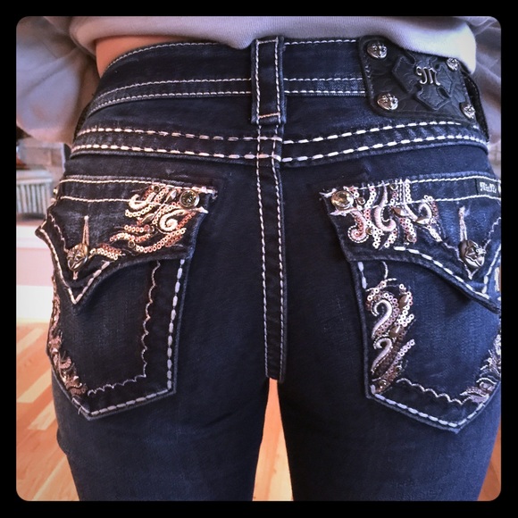 Never worn Signature-rise boot cut Miss Me Jeans