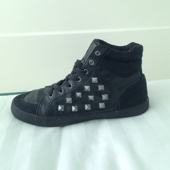 H&M Black Studded Shoes - Picture 1 of 3