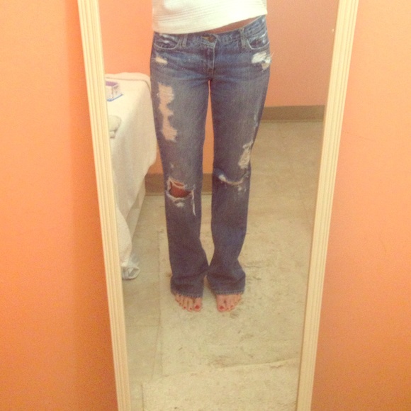 Abercrombie&Fitch Distressed Denim Jeans