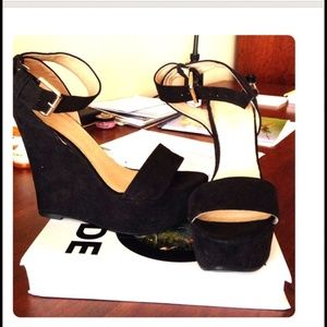 HOST PICK 4/2/15🌟🌟🌟ALDO Black Suede Wedge Heels