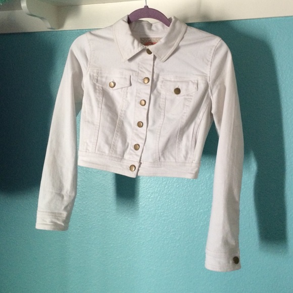 White cropped jean jacket