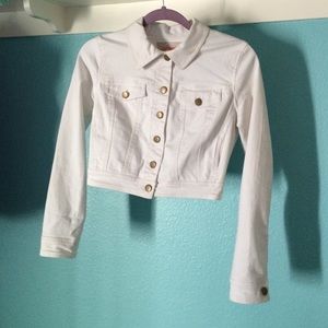 White cropped jean jacket