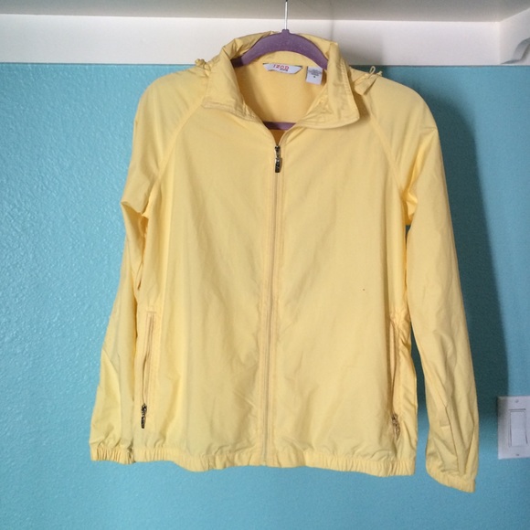 Izod pale yellow rain jacket