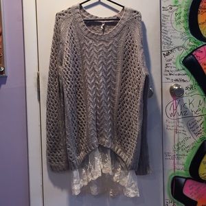 GRAY SWEATER WITH LACE TRIMMING