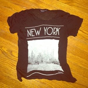 Brandy Melville NY crop top