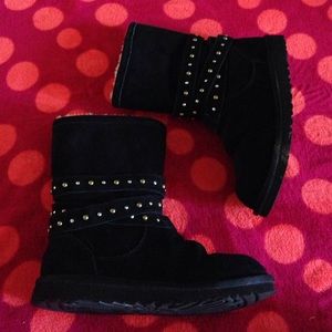 UGG black zip up boots