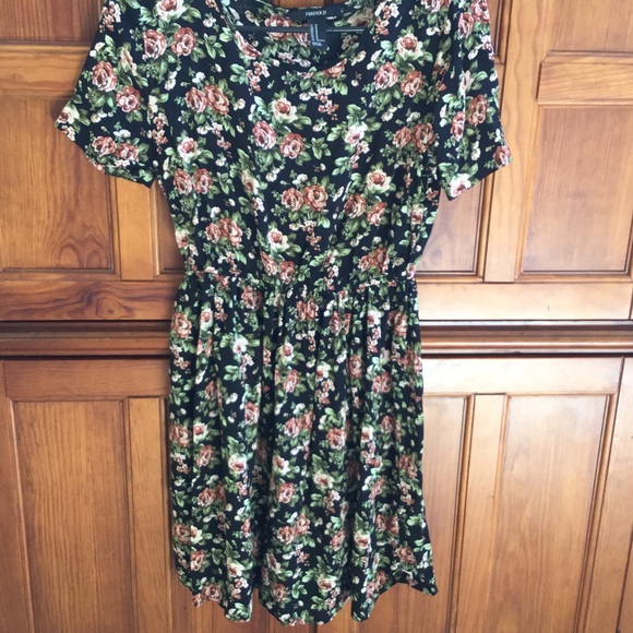 Short dress