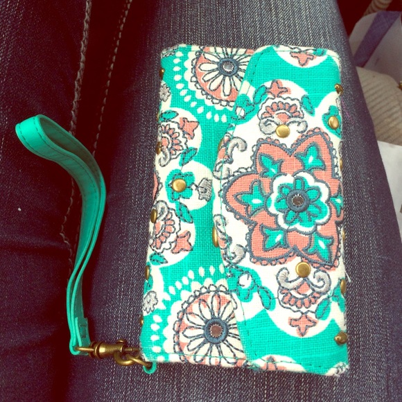 Cellphone wristlet wallet Moroccan print