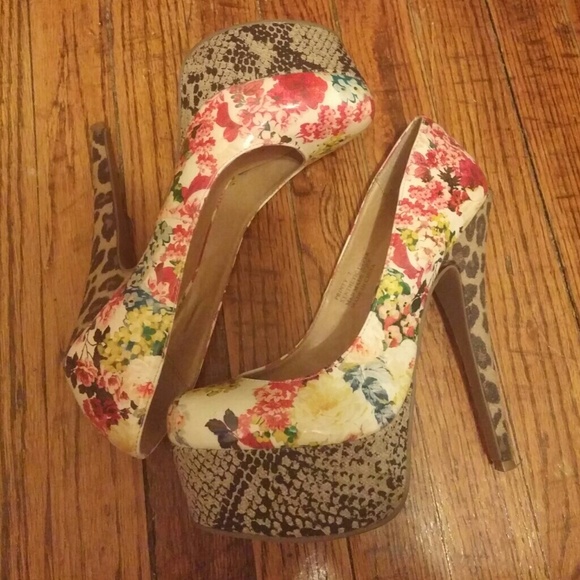 Fierce pumps - Picture 2 of 4
