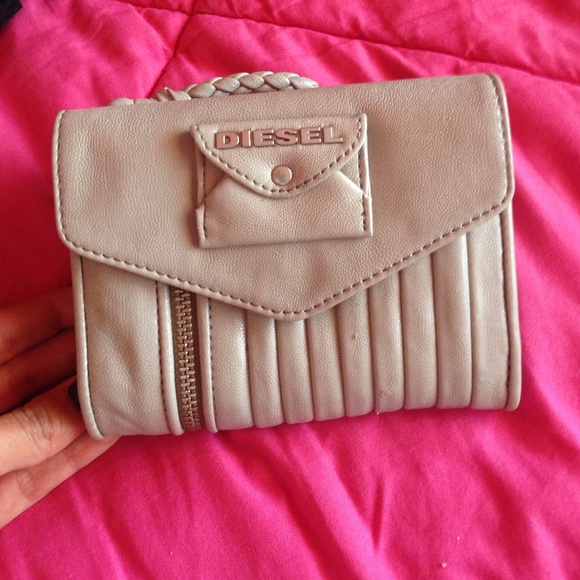 Diesel wallet