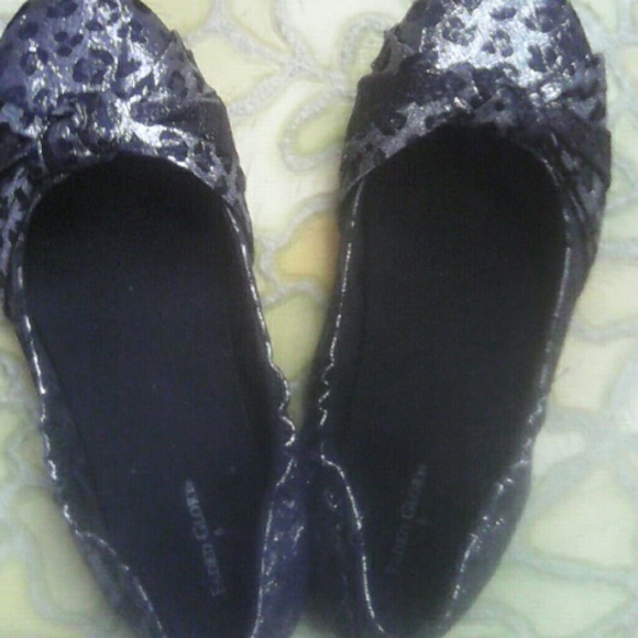 Leopard print flats