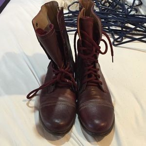 STEVE MADDEN COMBAT BOOTS