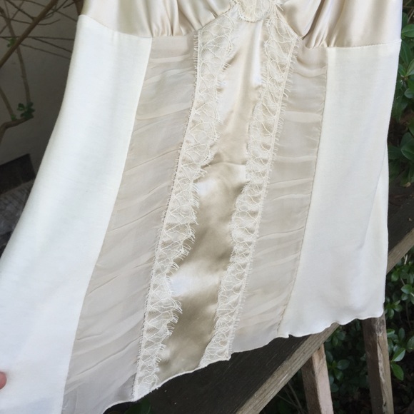 White Top - Picture 4 of 4
