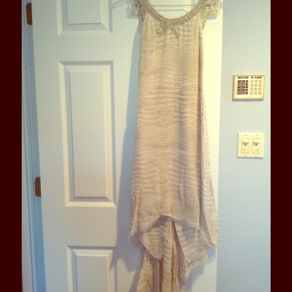gorgeous dress by BCBGMaxazria size xxs in silk