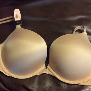 Nude VICTORIA SECRET VERY SEXY BRA