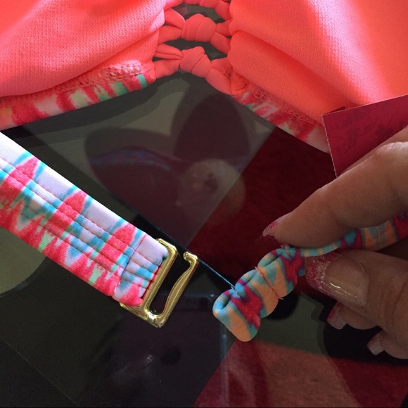 Bikini Set - Picture 4 of 4