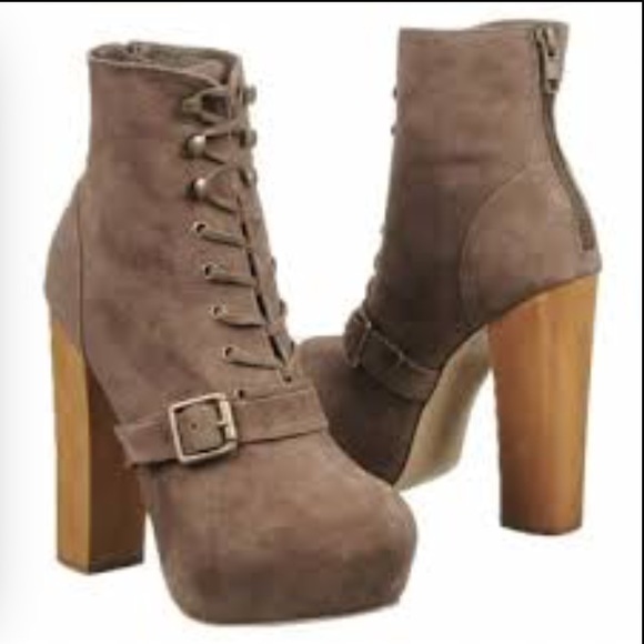 Carnaby taupe suede booties