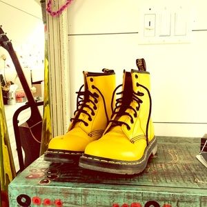 Yellow Docs gently worn size 7