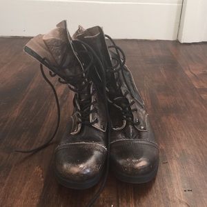 Womens tan/dark brown vintage style leather boot