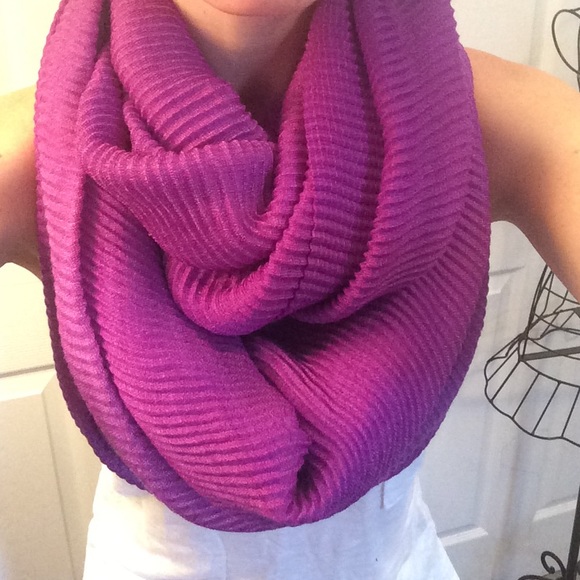 Infinity Scarf - Picture 3 of 3
