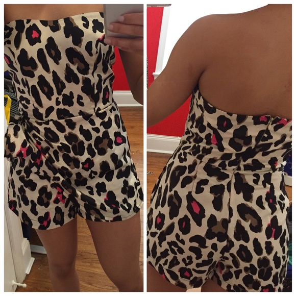 Romper - Picture 2 of 2