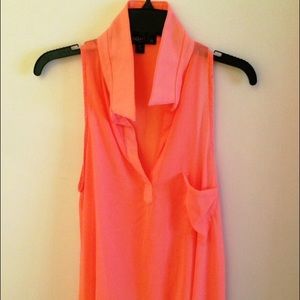 Sleeveless Collar Blouse
