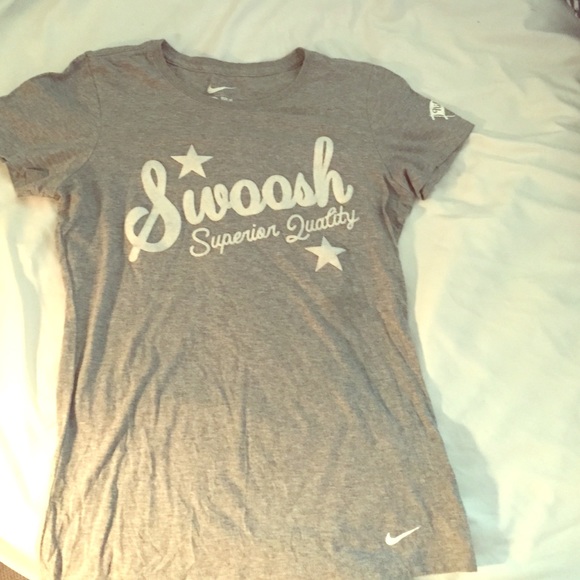 Nike tee