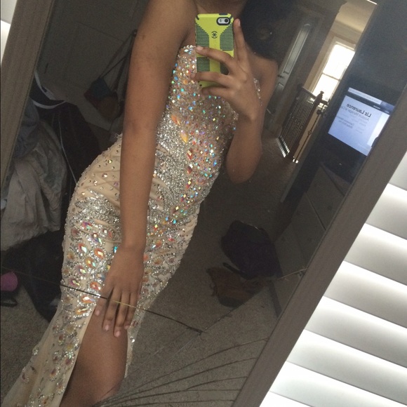 PromDresses - Picture 4 of 4