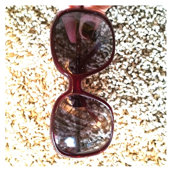 Brand new burberry burgundy sunglasses