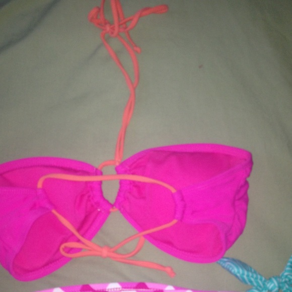 Bikini - Picture 4 of 5