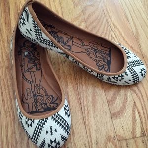 Native style flats