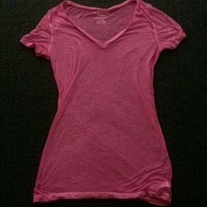 American eagle hot pink shirt