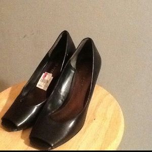 Nine West Wedges size  5.5