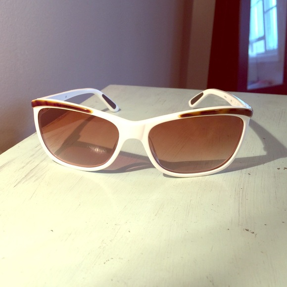 Women's Oakley Confront Sunglasses